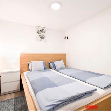 2 Bedroom Flat In Nyar Str., Boutique Budapeste Exterior foto